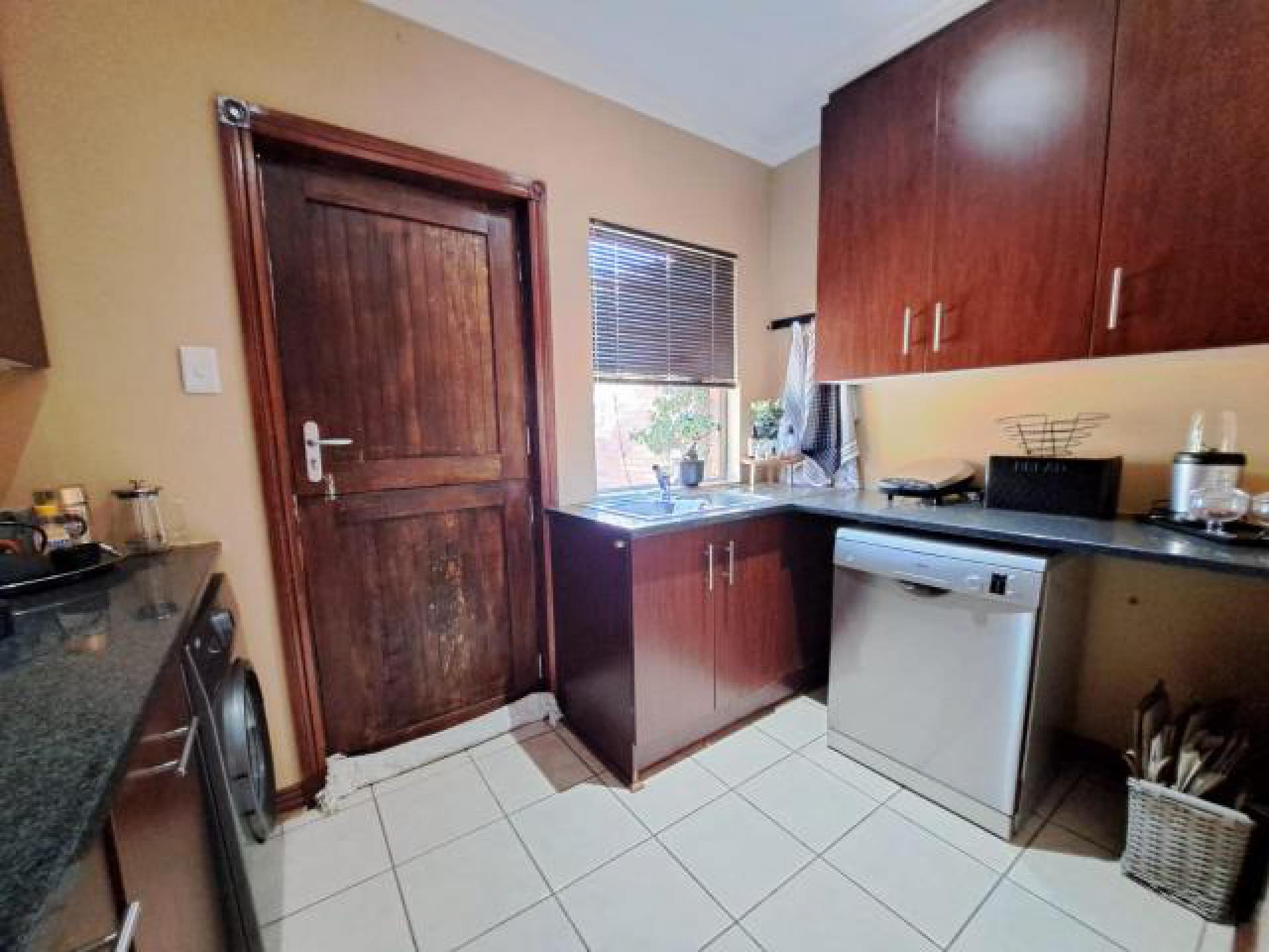 Kitchen of property in Pentagon Park 