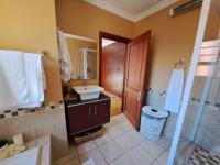 Main Bathroom of property in Pentagon Park 