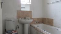 Bathroom 1 - 4 square meters of property in Stretford