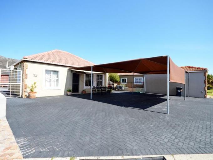 2 Bedroom House for Sale For Sale in Gordons Bay - MR653819