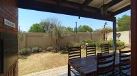 Patio - 11 square meters of property in Equestria