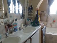 Main Bathroom of property in Elandsrand