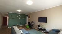 Lounges - 26 square meters of property in Ferndale - JHB