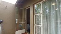 Balcony - 6 square meters of property in Ferndale - JHB