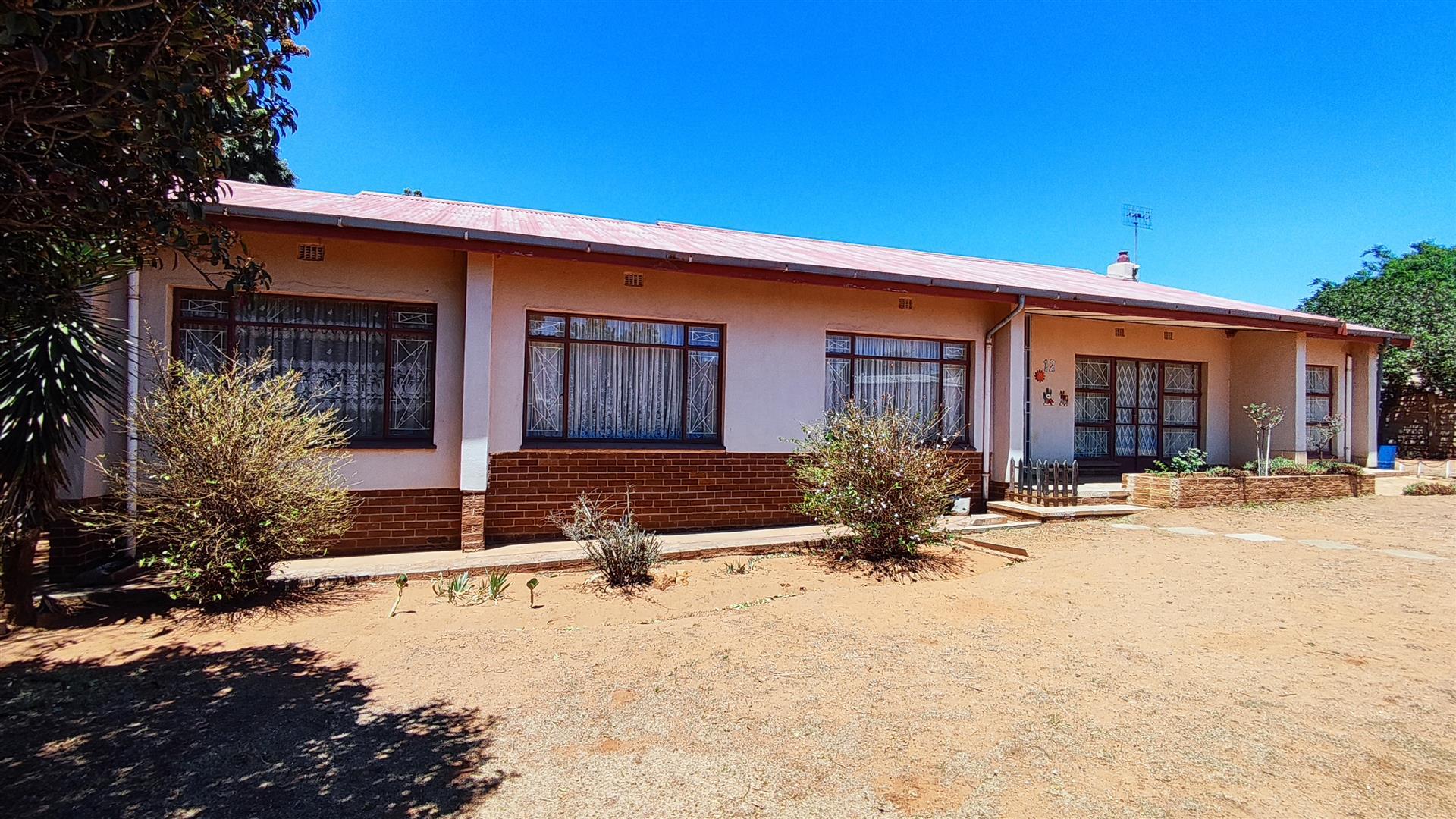 Front View of property in Rensburg