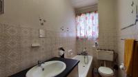 Bathroom 1 - 4 square meters of property in New Redruth