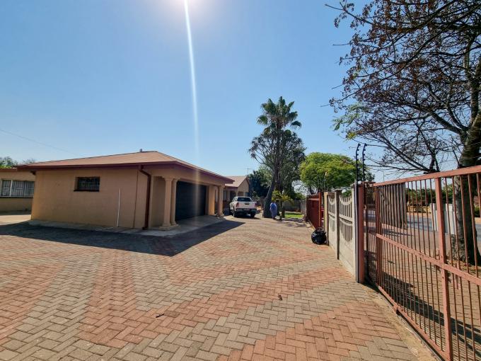 House for Sale For Sale in Polokwane - MR654276