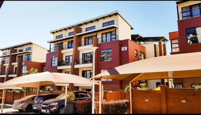 2 Bedroom Apartment for Sale For Sale in Greenstone Hill - MR654279