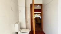 Bathroom 2 - 6 square meters of property in Bedfordview