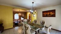 Dining Room - 19 square meters of property in Bedfordview