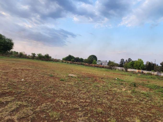 Land for Sale For Sale in Raslouw AH - MR654351