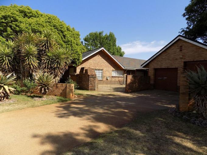 4 Bedroom House for Sale For Sale in Ventersdorp - MR654390