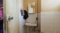 Bathroom 1 - 4 square meters of property in Sunnyside