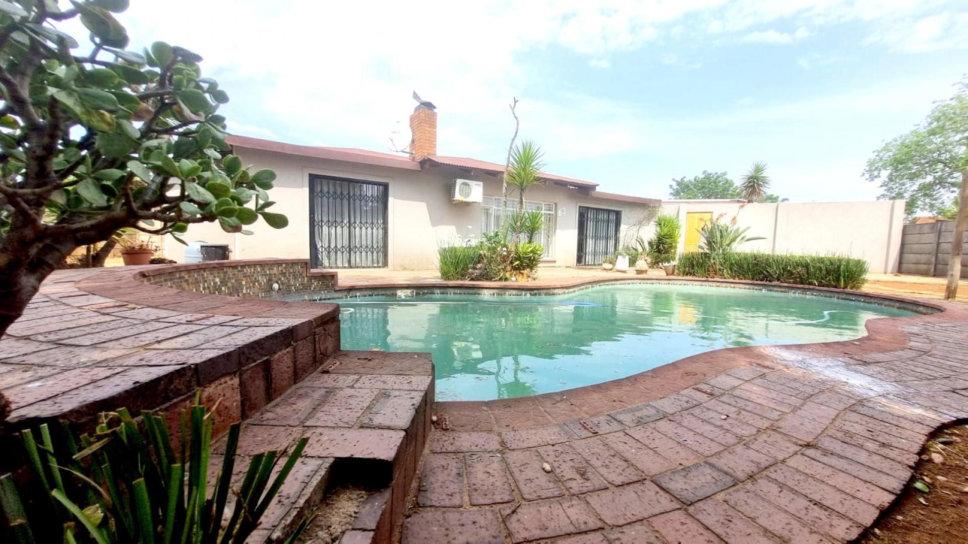  of property in Northmead