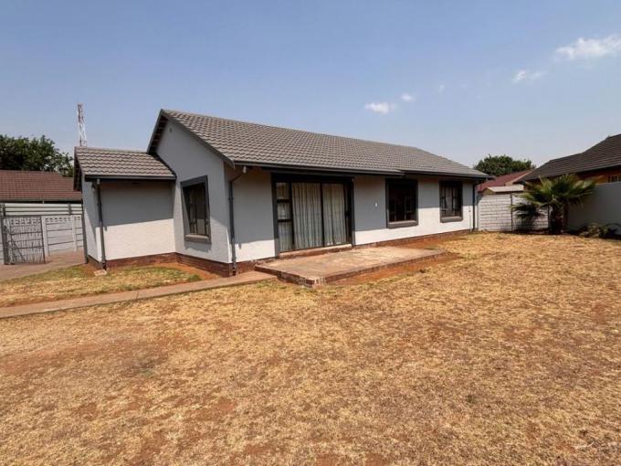 3 Bedroom House for Sale For Sale in Vanderbijlpark - MR654462