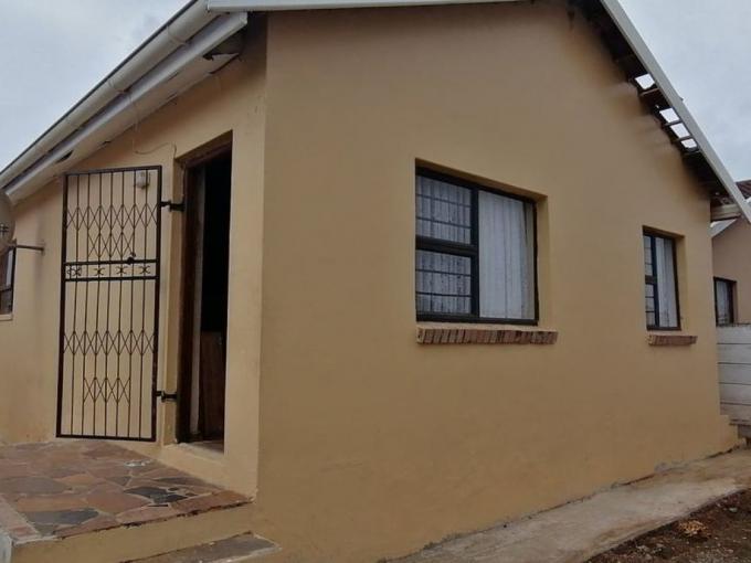 3 Bedroom House for Sale For Sale in Kwa Nobuhle  - MR654479