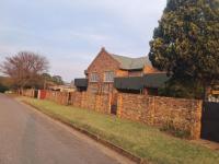 2 Bedroom 1 Bathroom Flat/Apartment for Sale for sale in Piet Retief