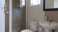 Main Bathroom - 4 square meters of property in Palm Ridge