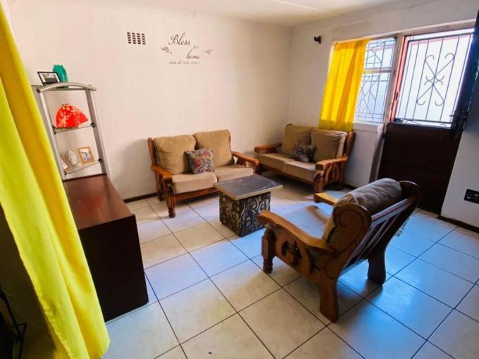 3 Bedroom House for Sale For Sale in Mitchells Plain - MR654633