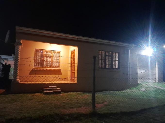 2 Bedroom House for Sale For Sale in Kwa Nobuhle  - MR654688