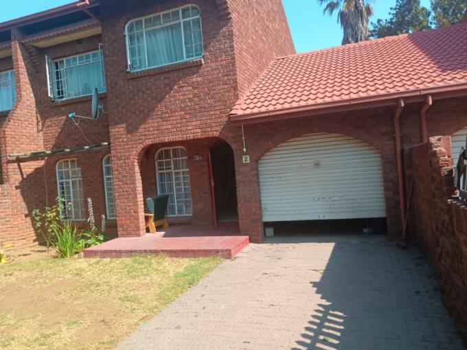 2 Bedroom Simplex for Sale For Sale in Boksburg - MR654690