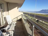  of property in Bloubergstrand