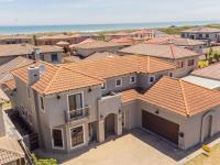  of property in Bloubergstrand