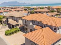  of property in Bloubergstrand