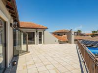  of property in Bloubergstrand