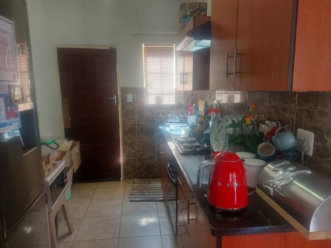 2 Bedroom Apartment for Sale For Sale in Waterval East - MR654775