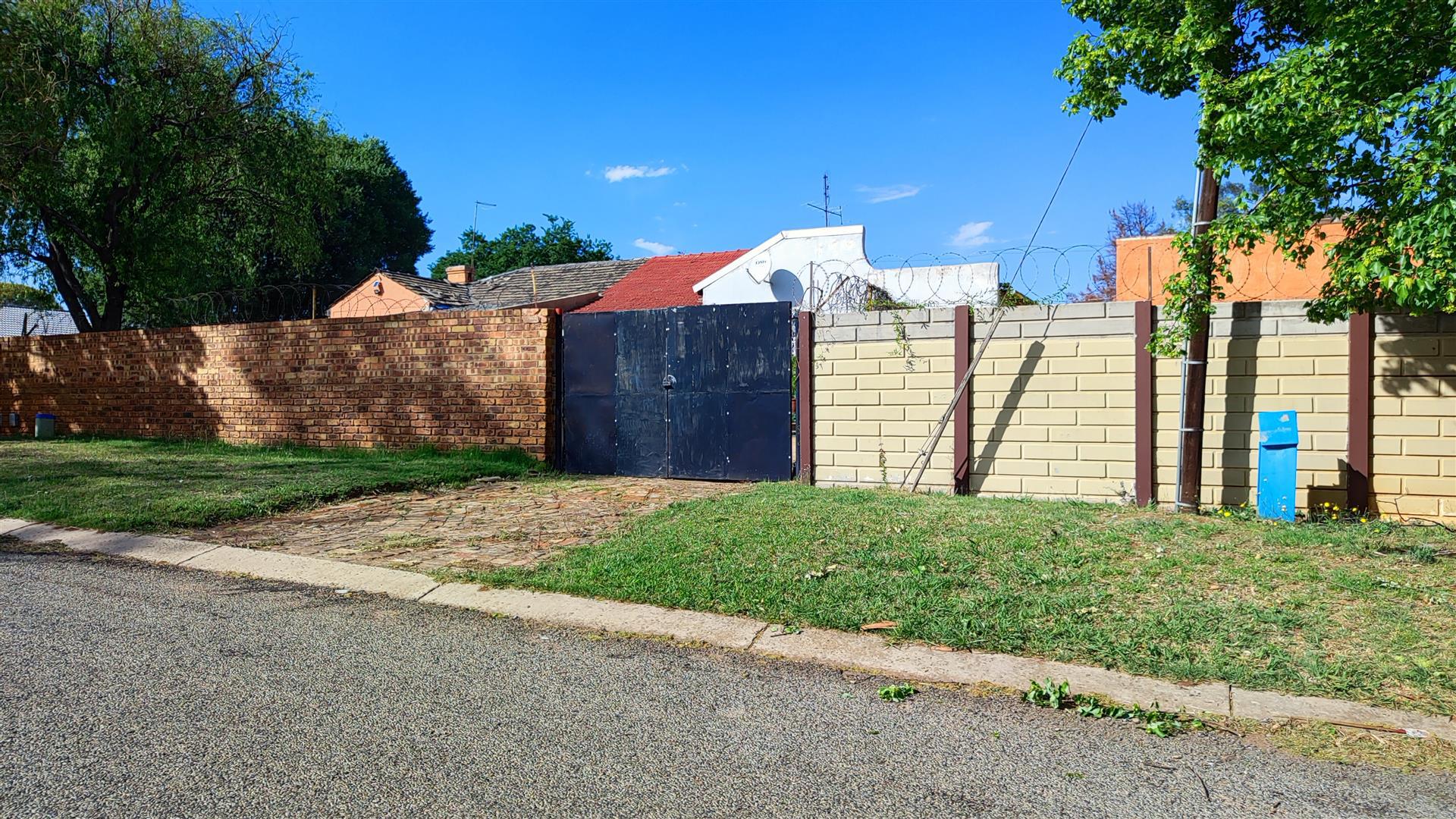 Front View of property in Brakpan