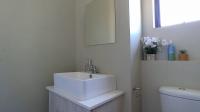 Bathroom 1 - 4 square meters of property in Grand Central