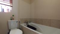 Bathroom 1 - 5 square meters of property in Crystal Park