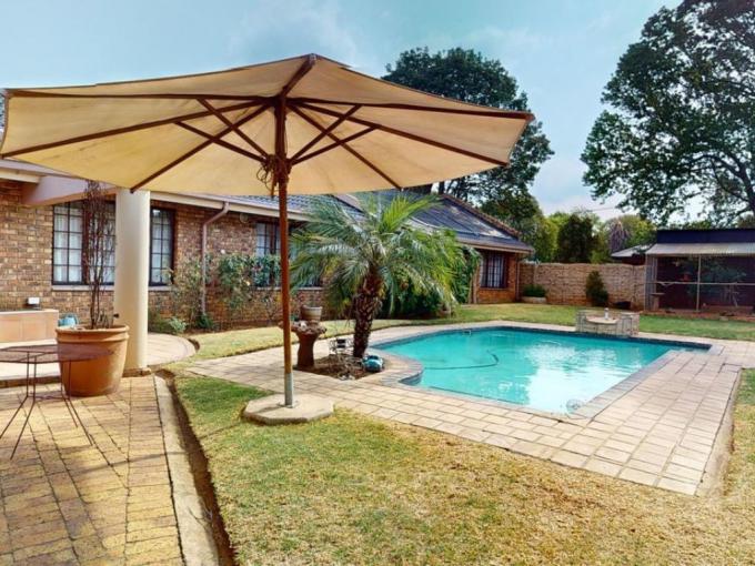 4 Bedroom House for Sale For Sale in Beyers Park - MR654911