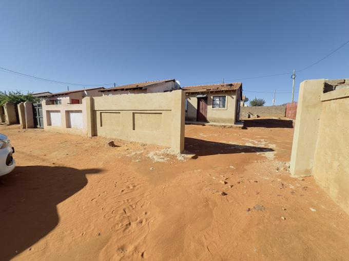 2 Bedroom House for Sale For Sale in Kagiso - MR655018