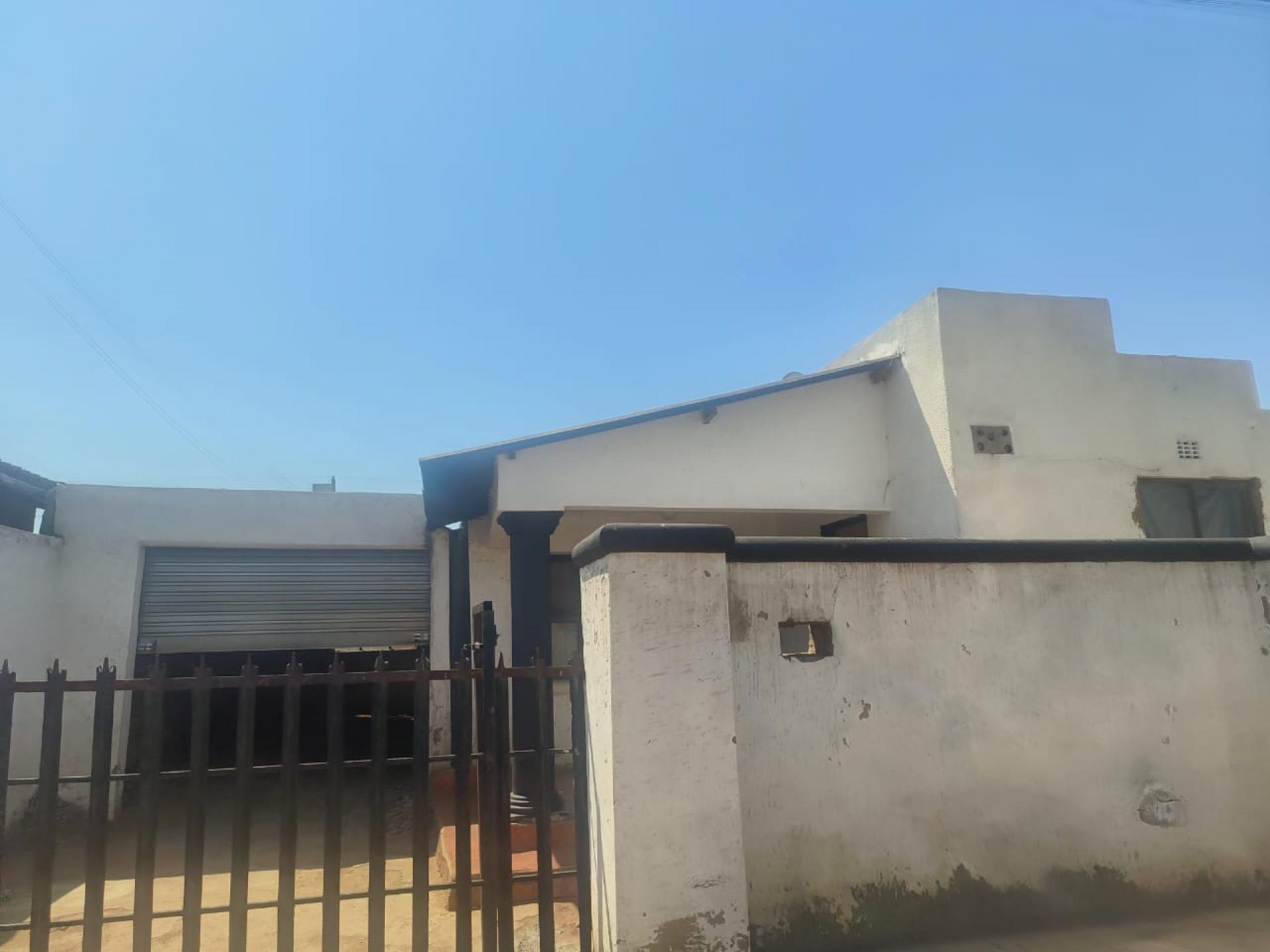  of property in Chiawelo