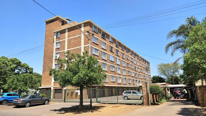 3 Bedroom Apartment for Sale For Sale in Rietfontein - MR655055