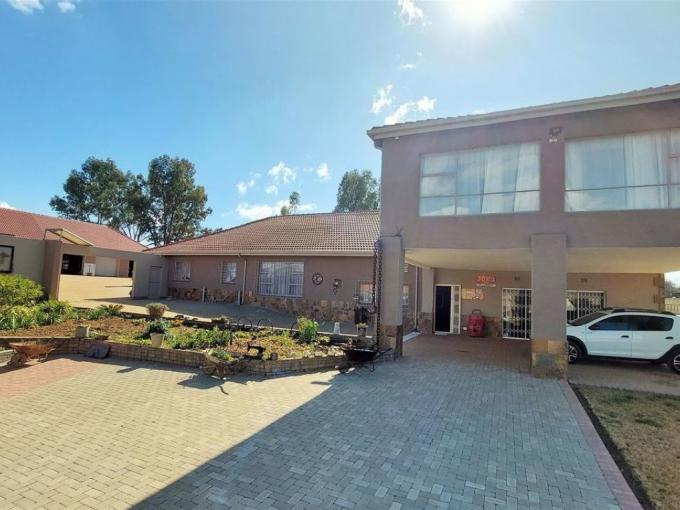 6 Bedroom House for Sale For Sale in Vanderbijlpark - MR655150