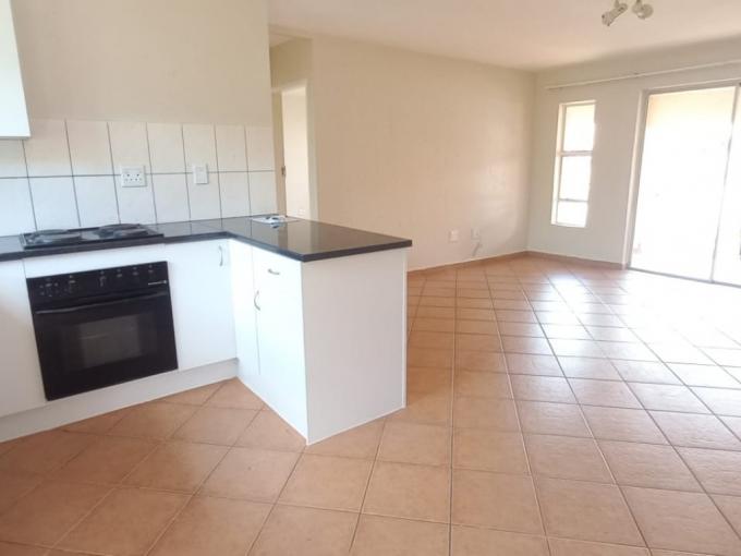 2 Bedroom Apartment to Rent in Rensburg - Property to rent - MR655202