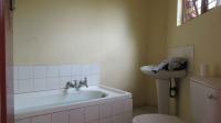 Bathroom 3+ - 4 square meters of property in Randpark Ridge