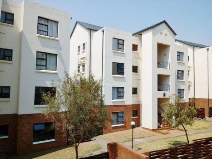 3 Bedroom Apartment for Sale For Sale in Greenstone Hill - MR655421