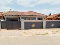  of property in Dawn Park