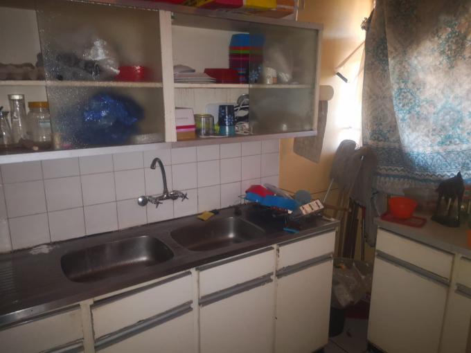 2 Bedroom Sectional Title for Sale For Sale in Jeppestown - MR655552