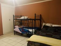 Bed Room 1 of property in Atteridgeville