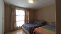 Bed Room 2 - 14 square meters of property in Mondeor