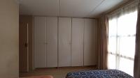 Bed Room 2 - 14 square meters of property in Mondeor