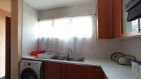 Kitchen - 9 square meters of property in Mondeor