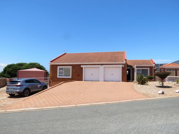 2 Bedroom House for Sale For Sale in Stilbaai (Still Bay) - MR655602