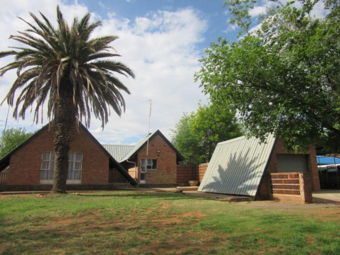 5 Bedroom House for Sale For Sale in Vryburg - MR655627