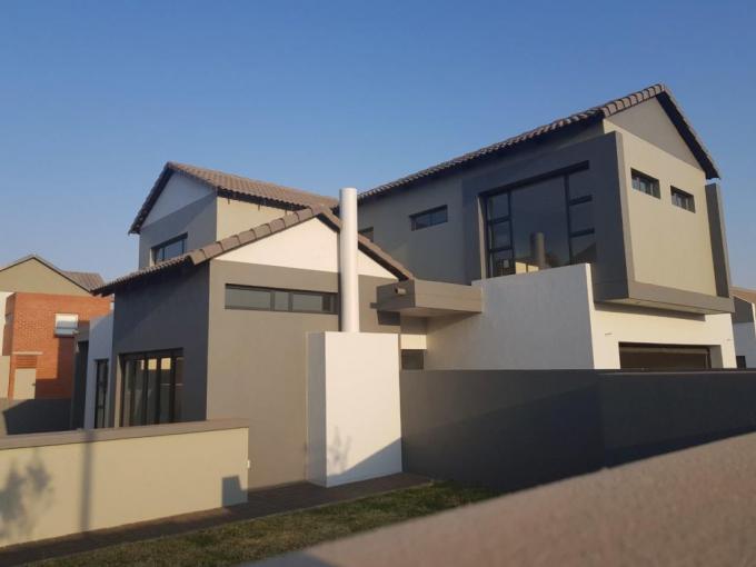 4 Bedroom House for Sale For Sale in Midstream Estate - MR655648